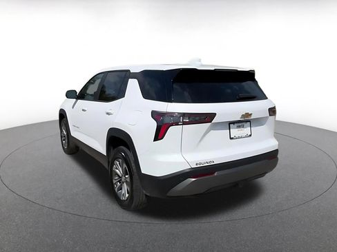 Used 2025 Chevrolet Equinox LT image 11