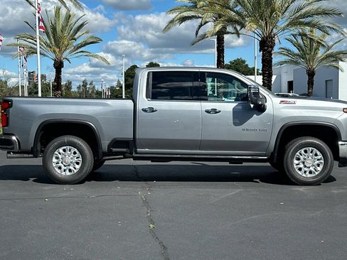 New 2026 Chevrolet Silverado 3500 LTZ w/ LTZ Convenience Package AWD/4WD image 2