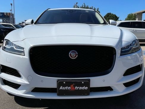 Used 2018 Jaguar F-PACE Prestige AWD/4WD image 9