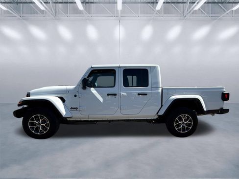 New 2026 Jeep Gladiator Sport AWD/4WD image 3