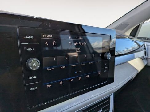 New 2026 Volkswagen Taos SE image 20