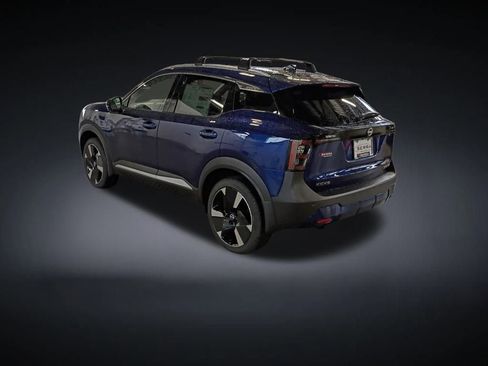 New 2026 Nissan Kicks SR w/ Cold Weather Package AWD/4WD image 5