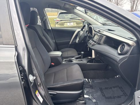 Used 2014 Toyota RAV4 LE image 12