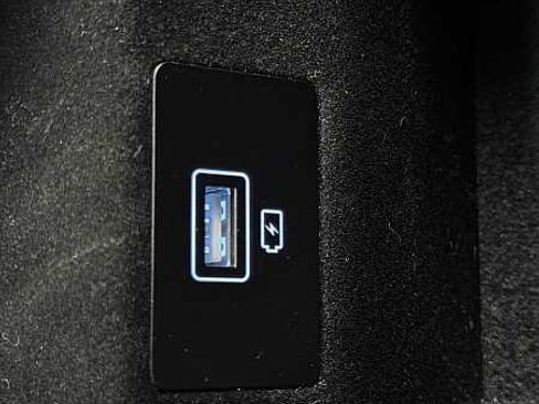 Used 2023 Genesis G70 2.0T image 38