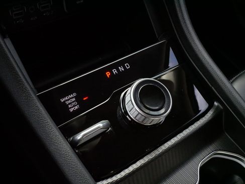Used 2023 Jeep Grand Cherokee Limited AWD/4WD image 24