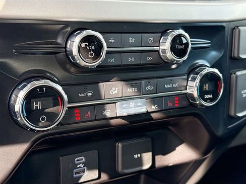 Certified 2021 Ford F150 XLT w/ Equipment Group 302A High image 18