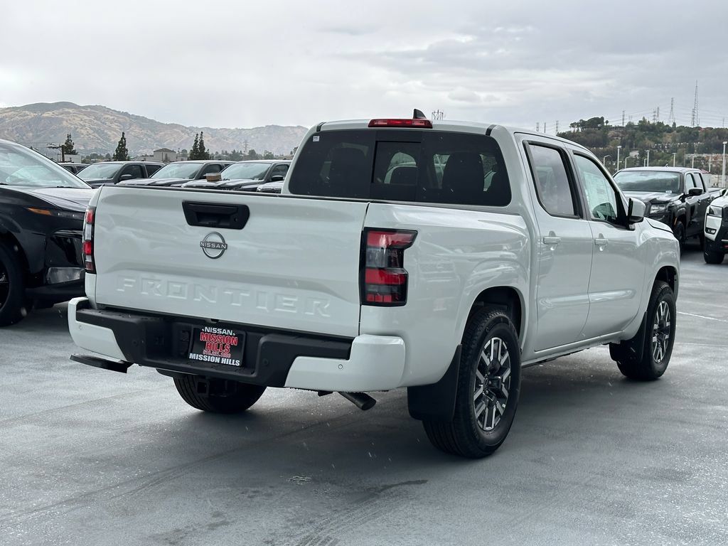 New 2026 Nissan Frontier SV w/ Tow Package RWD image 7