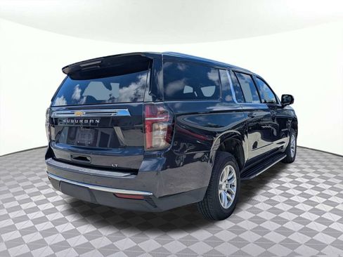 Used 2023 Chevrolet Suburban LT RWD image 3
