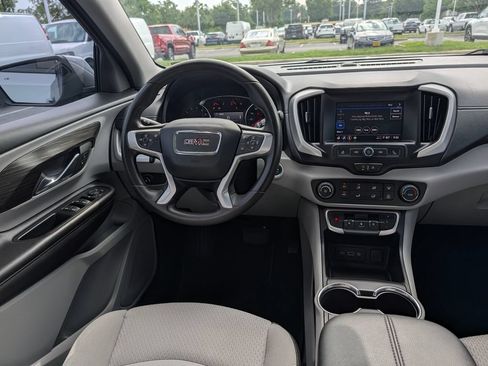 Used 2024 GMC Terrain SLE w/ Fleet Convenience Package FWD image 3