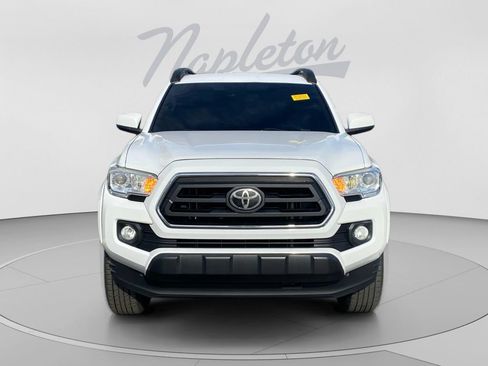 Used 2021 Toyota Tacoma SR5 RWD image 2