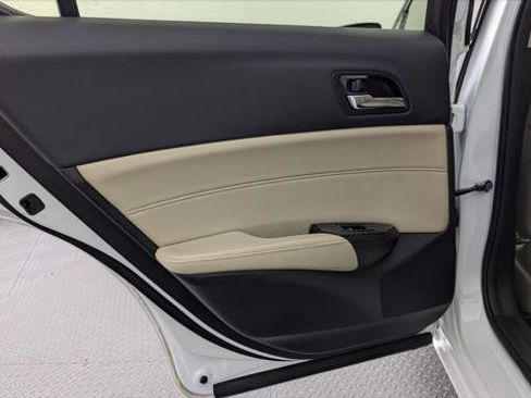 Used 2018 Acura ILX FWD image 16
