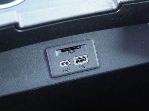 Used 2021 Chevrolet Tahoe RST w/ Luxury Package image 31