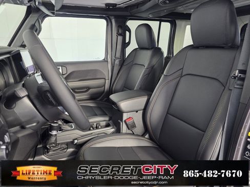 New 2025 Jeep Wrangler Unlimited Sahara image 10