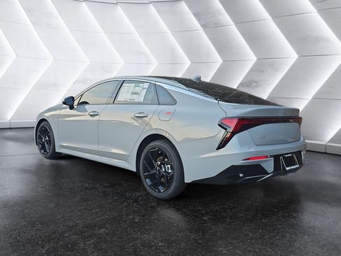 New 2026 Kia K5 GT-Line image 3