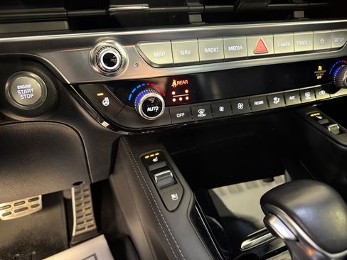 Used 2023 Kia Telluride SX Prestige X-Line AWD/4WD image 30