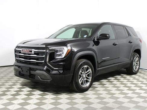 Used 2025 GMC Terrain Elevation image 3