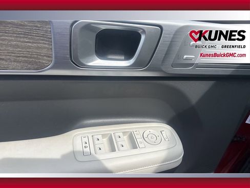 Used 2024 Hyundai Santa Fe Limited image 15