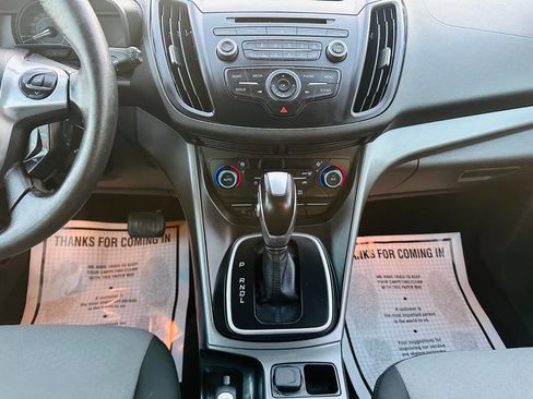 Used 2017 Ford C-MAX SE w/ Interior Protection Package FWD image 15
