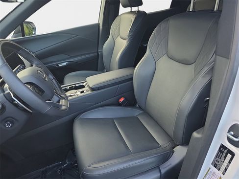 Certified 2024 Lexus RX 350h image 16
