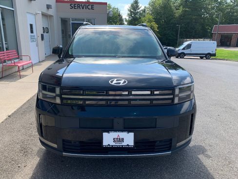 Used 2024 Hyundai Santa Fe Limited AWD/4WD image 2