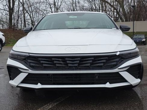 New 2026 Hyundai Elantra Sport FWD image 11