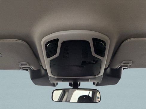 Used 2025 Subaru Outback image 4