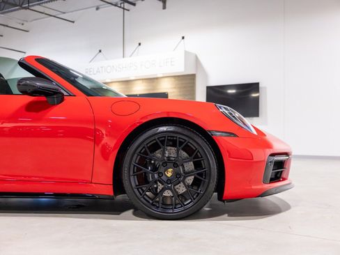 Used 2022 Porsche 911 Targa 4S AWD/4WD image 24