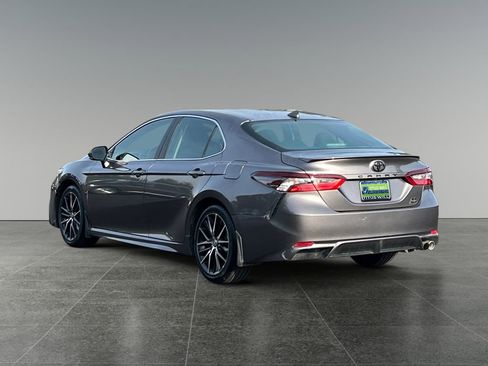 Used 2024 Toyota Camry SE AWD/4WD image 7