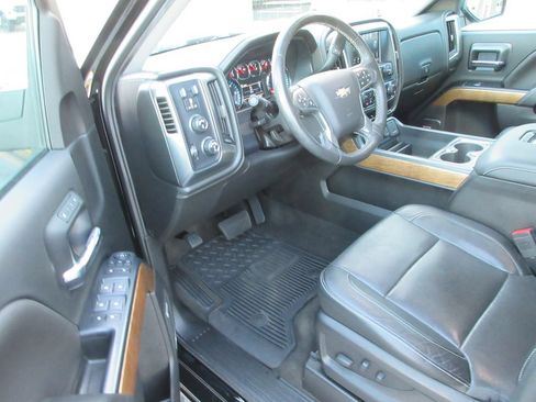 Certified 2018 Chevrolet Silverado 1500 LTZ w/ Sport Package AWD/4WD image 15