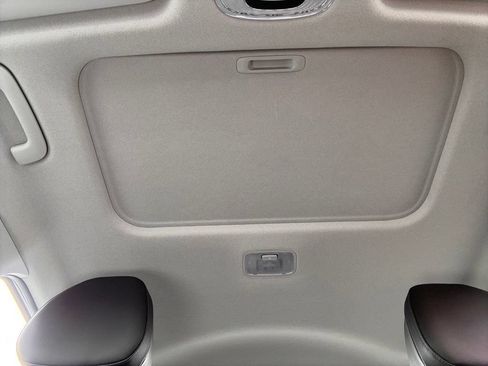 Used 2025 Hyundai Elantra Limited FWD image 42