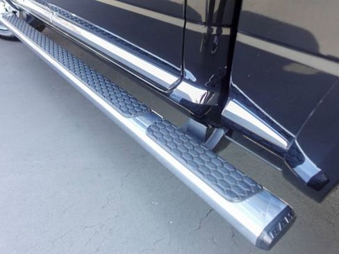 Used 2017 RAM 1500 Limited image 11