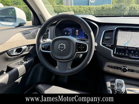 Used 2024 Volvo XC90 B6 Ultimate AWD/4WD image 16