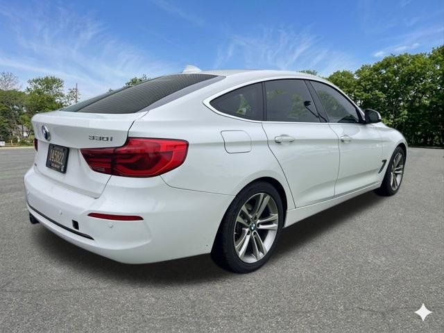 Used 2018 BMW 330i Gran Turismo xDrive AWD/4WD image 8