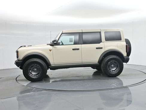 New 2025 Ford Bronco Badlands image 27