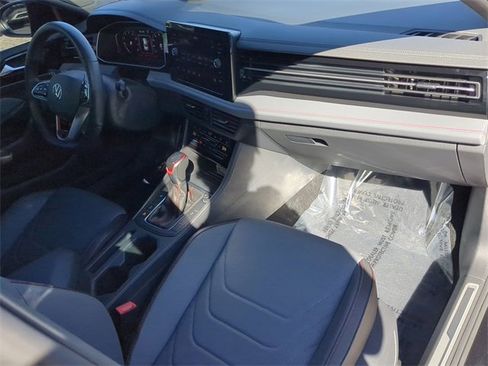 Certified 2025 Volkswagen Jetta GLI Autobahn image 11