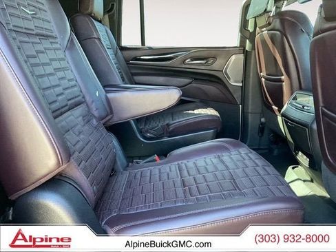 Used 2023 Cadillac Escalade ESV Sport Platinum image 10