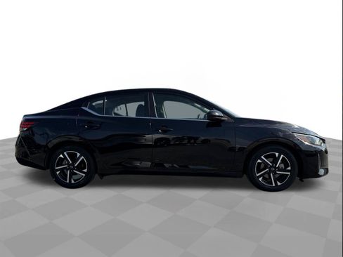 Used 2024 Nissan Sentra SV FWD image 6