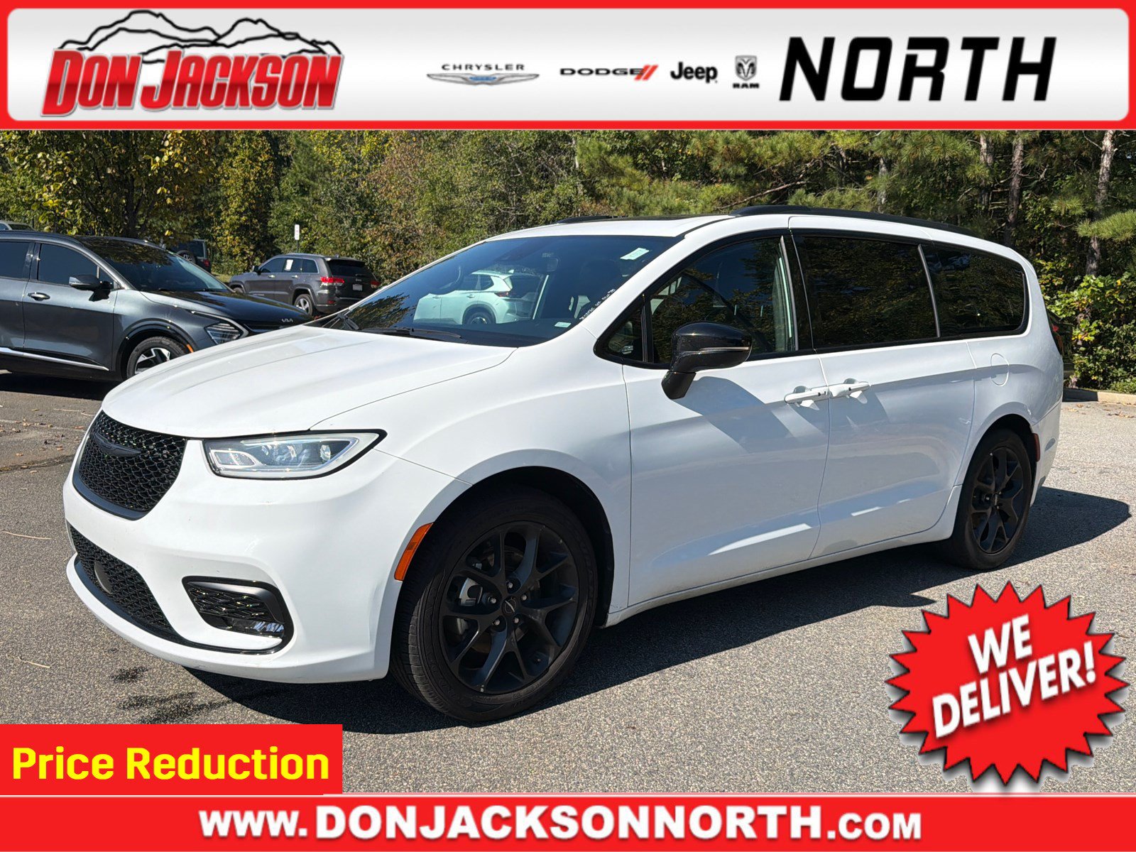 Used 2025 Chrysler Pacifica Limited FWD image 1