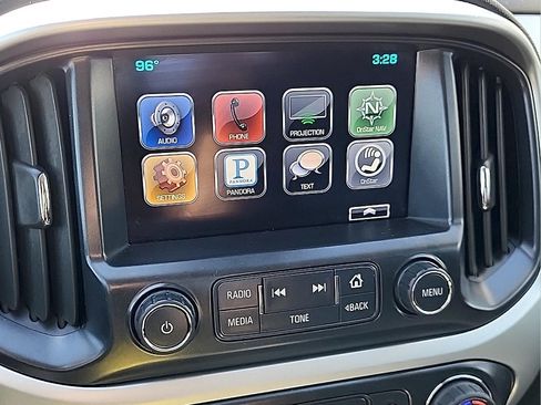 Used 2016 Chevrolet Colorado LT w/ Luxury Package, Chrome AWD/4WD image 20
