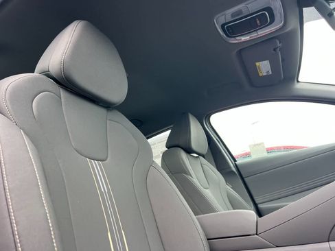 New 2026 Hyundai Elantra Sport FWD image 17