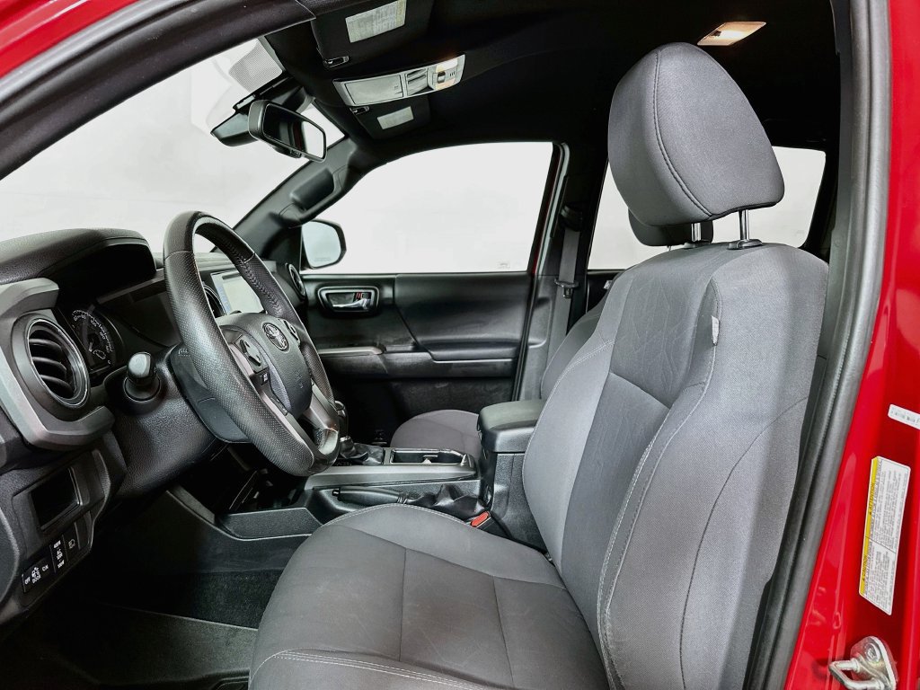 Used 2019 Toyota Tacoma TRD Off-Road RWD image 8