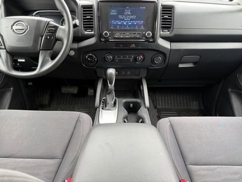 Certified 2022 Nissan Frontier S w/ Technology Package AWD/4WD image 10