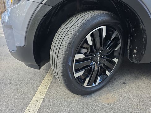 Used 2024 Kia Telluride SX image 35