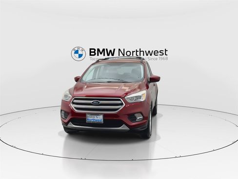 Used 2017 Ford Escape SE w/ Equipment Group 201A image 8