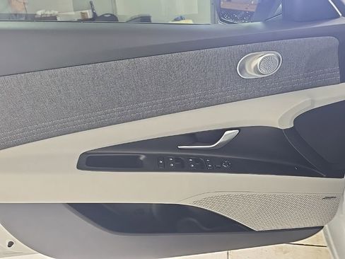 New 2026 Hyundai Elantra Limited FWD image 13