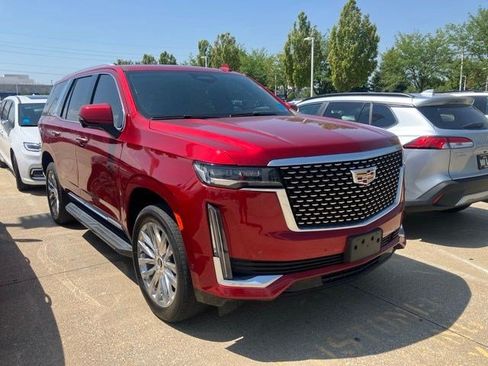 Used 2021 Cadillac Escalade Premium Luxury w/ LPO, Illumination Package AWD/4WD image 1
