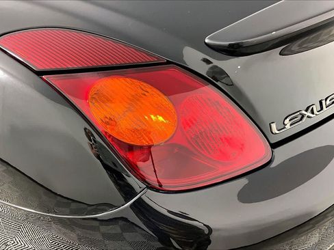 Used 2005 Lexus SC 430 Convertible RWD image 27