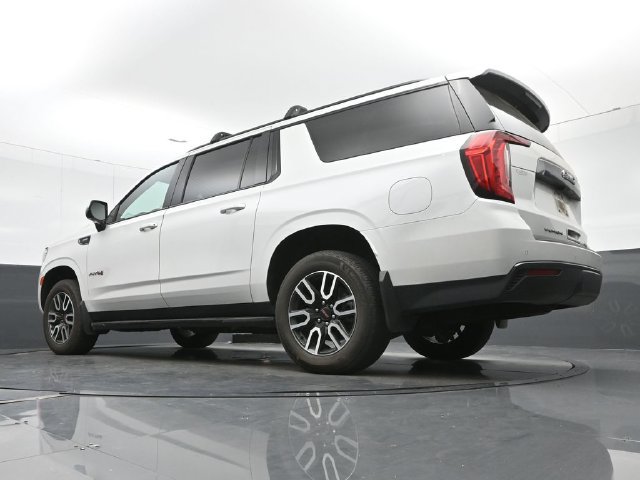 Used 2023 GMC Yukon XL AT4 AWD/4WD image 18