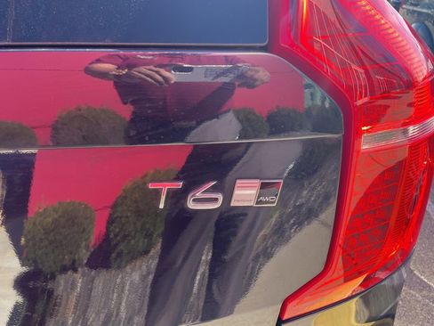 Used 2017 Volvo XC90 T6 Inscription w/ Vision Package image 11