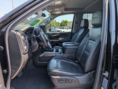 Certified 2022 GMC Sierra 2500 Denali w/ Denali Ultimate Package AWD/4WD image 19